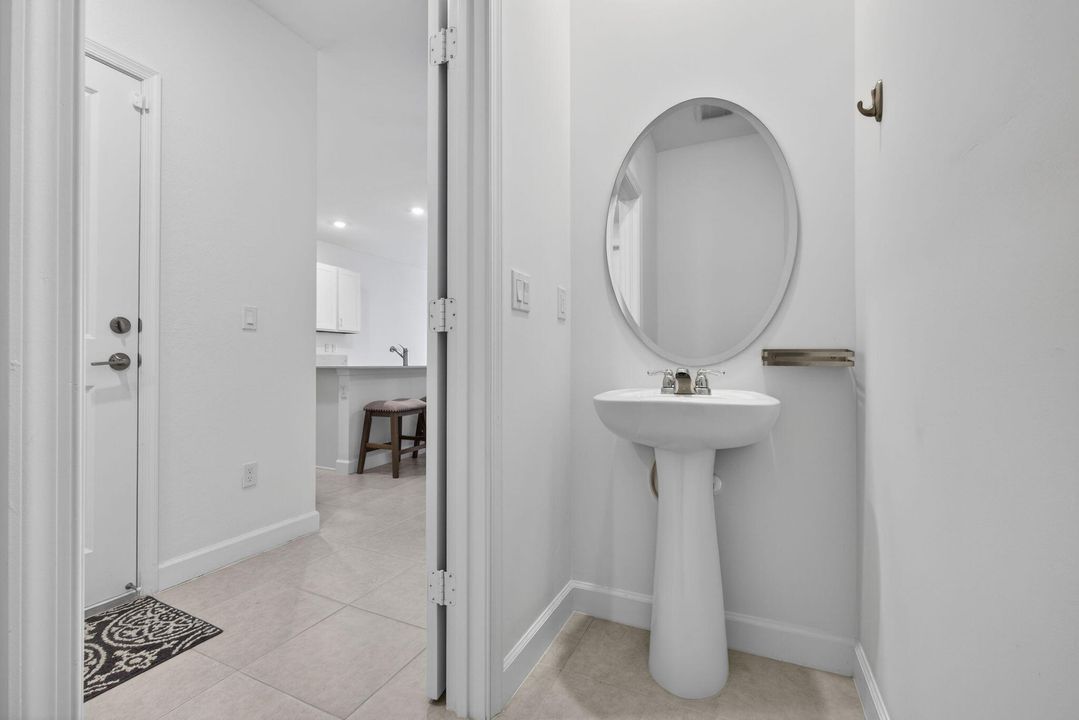 En Renta: $2,400 (3 camas, 2 baños, 1632 Pies cuadrados)