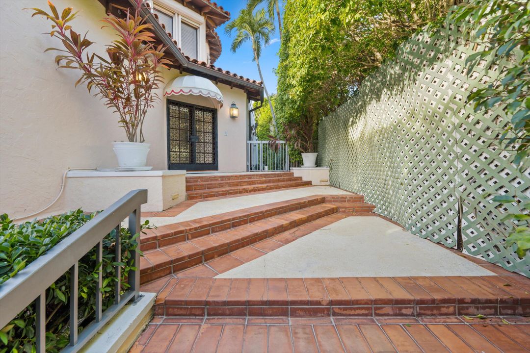 For Sale: $6,685,000 (3 beds, 4 baths, 3379 Square Feet)