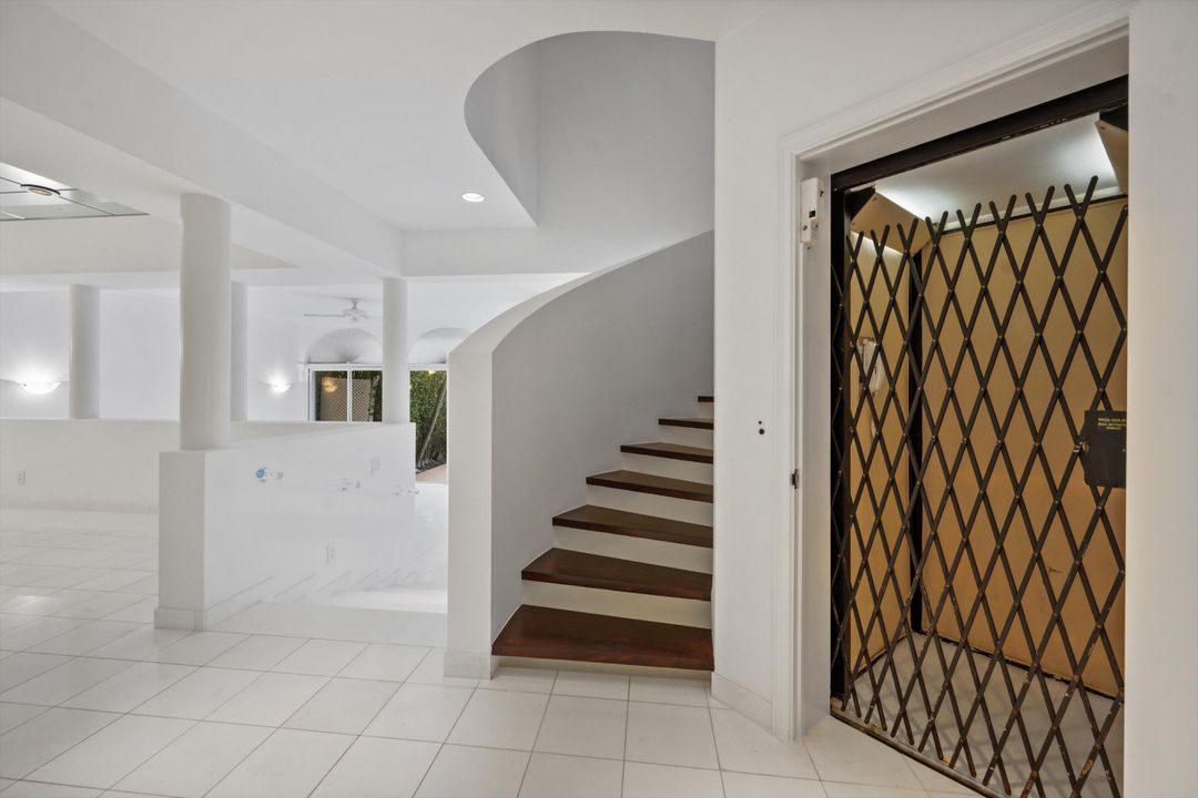 For Sale: $6,685,000 (3 beds, 4 baths, 3379 Square Feet)