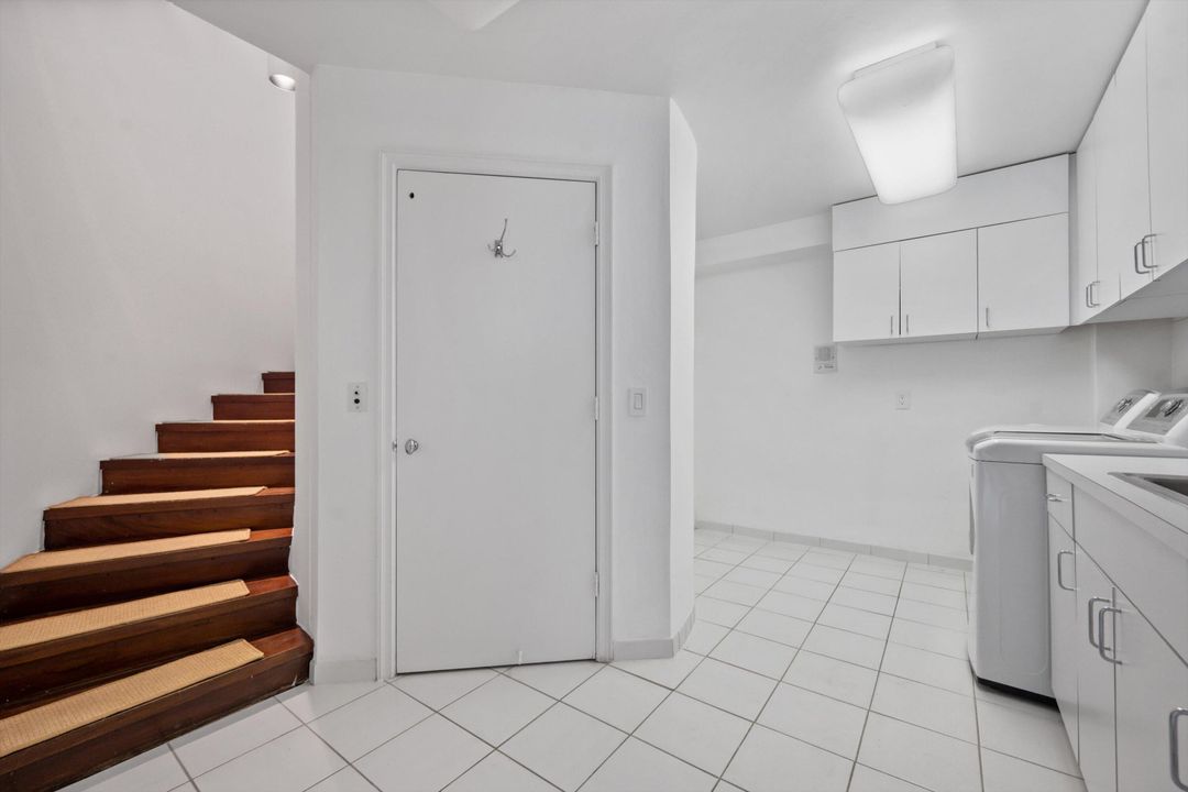 For Sale: $6,685,000 (3 beds, 4 baths, 3379 Square Feet)