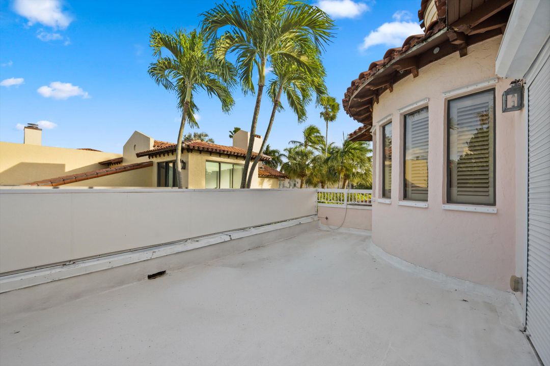 For Sale: $6,685,000 (3 beds, 4 baths, 3379 Square Feet)