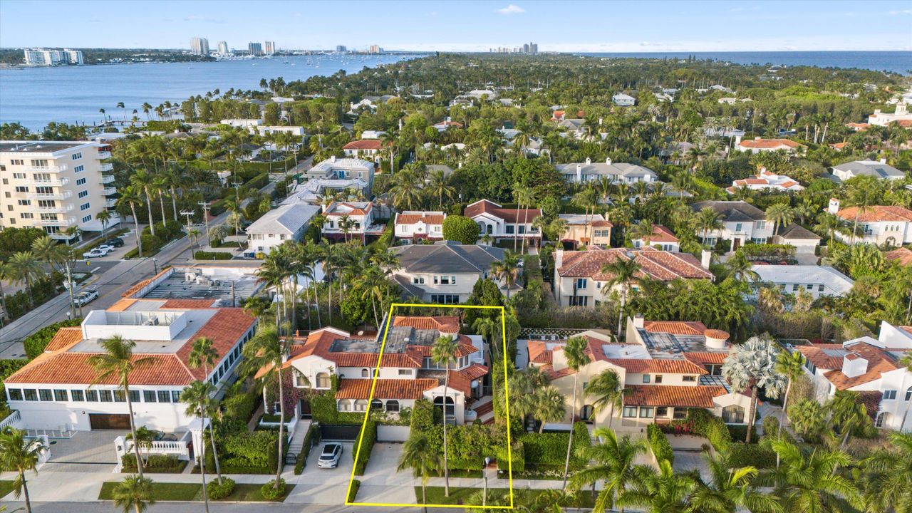 For Sale: $6,685,000 (3 beds, 4 baths, 3379 Square Feet)