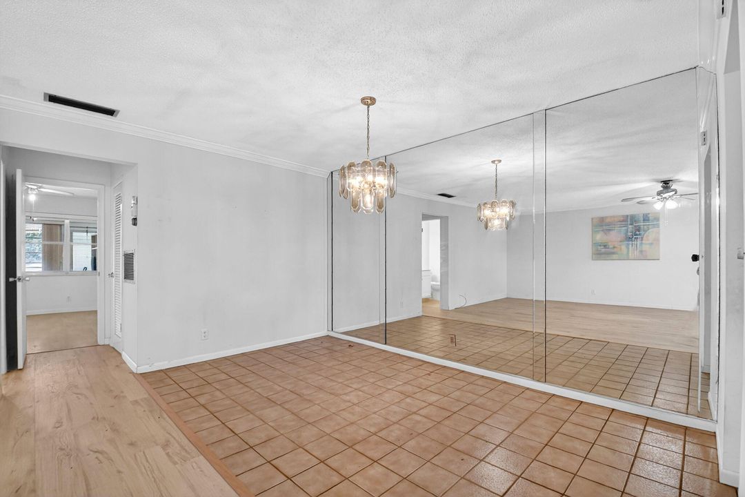 待售: $139,900 (1 贝兹, 1 浴室, 1100 平方英尺)