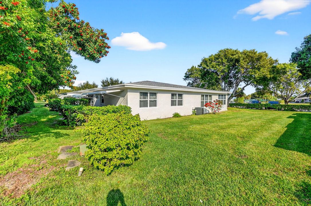 待售: $139,900 (1 贝兹, 1 浴室, 1100 平方英尺)