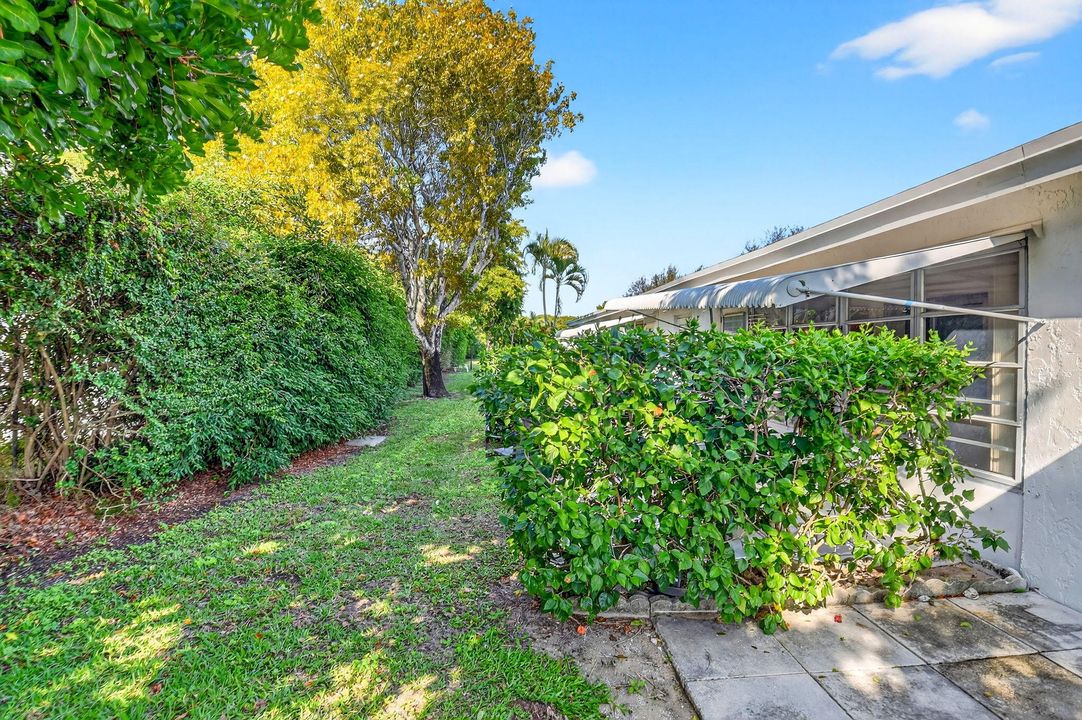 待售: $139,900 (1 贝兹, 1 浴室, 1100 平方英尺)