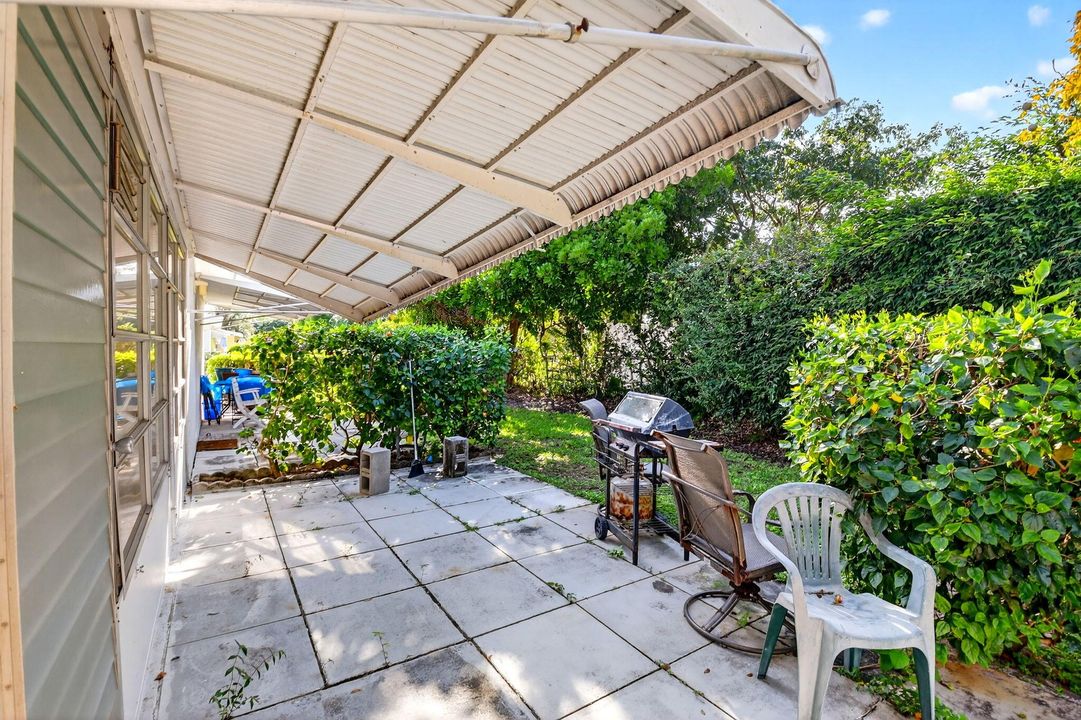 待售: $139,900 (1 贝兹, 1 浴室, 1100 平方英尺)