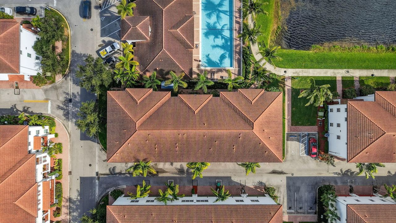 出租: $3,800 (3 贝兹, 3 浴室, 1955 平方英尺)