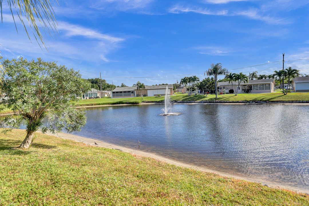 For Rent: $2,300 (2 beds, 2 baths, 1050 Square Feet)