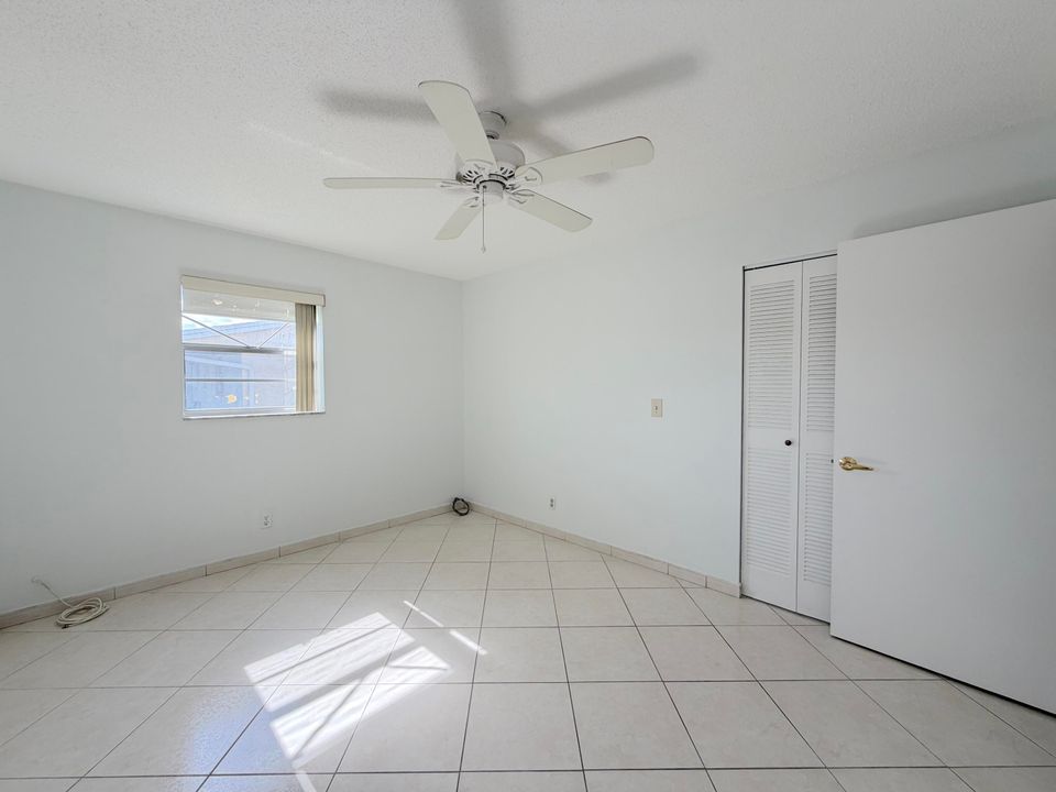 For Rent: $2,300 (2 beds, 2 baths, 1050 Square Feet)