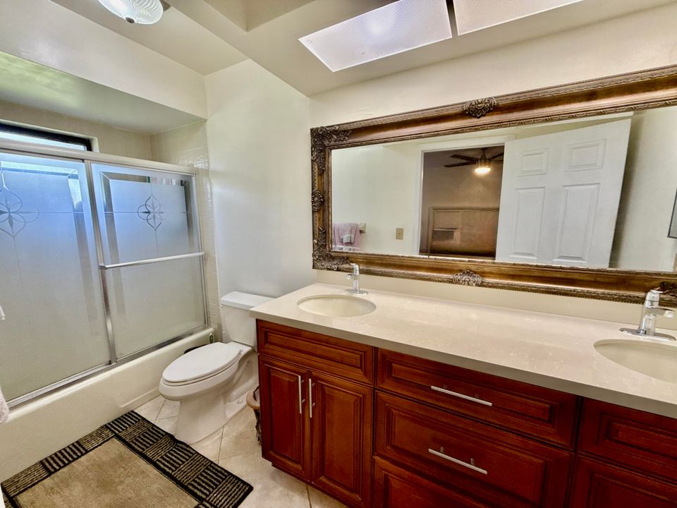 En Venta: $479,000 (3 camas, 2 baños, 1697 Pies cuadrados)