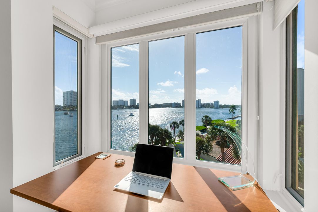 На продажу: $1,750,000 (2 спален, 2 ванн, 1630 Квадратных фут)