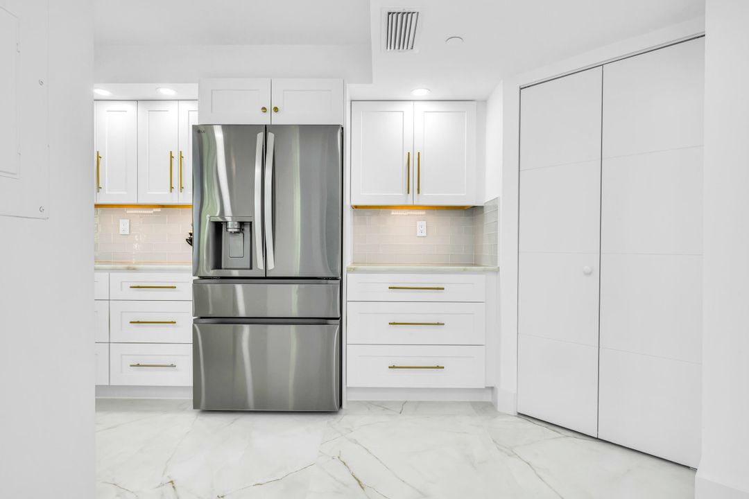 На продажу: $1,275,000 (2 спален, 2 ванн, 1785 Квадратных фут)