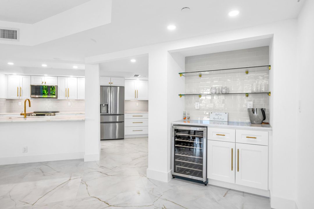 На продажу: $1,275,000 (2 спален, 2 ванн, 1785 Квадратных фут)