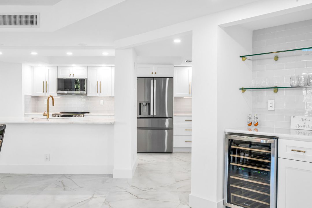 На продажу: $1,275,000 (2 спален, 2 ванн, 1785 Квадратных фут)