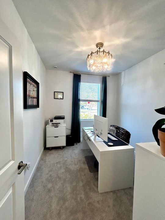 En Venta: $405,000 (3 camas, 2 baños, 1821 Pies cuadrados)