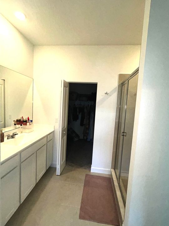 En Venta: $405,000 (3 camas, 2 baños, 1821 Pies cuadrados)