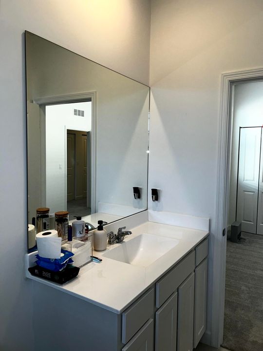 En Venta: $405,000 (3 camas, 2 baños, 1821 Pies cuadrados)