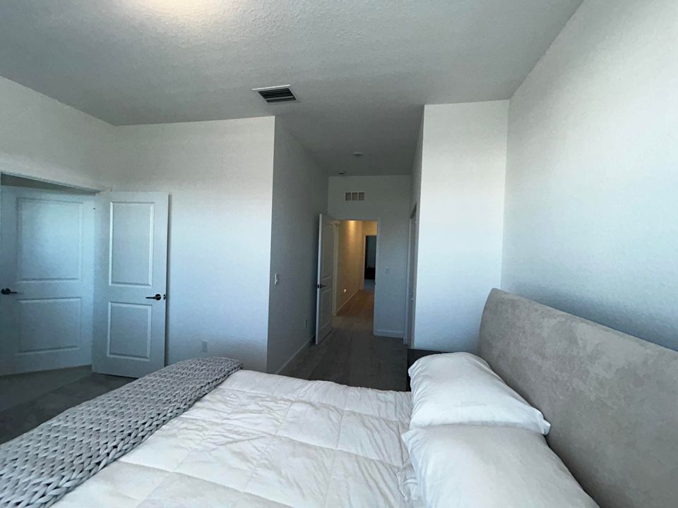 En Venta: $405,000 (3 camas, 2 baños, 1821 Pies cuadrados)