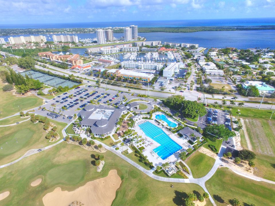 В аренду: $3,500 (4 спален, 2 ванн, 1352 Квадратных фут)