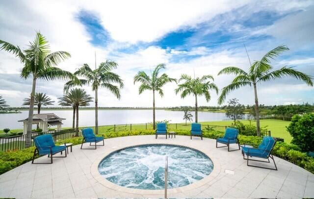 For Sale: $525,000 (3 beds, 2 baths, 1952 Square Feet)