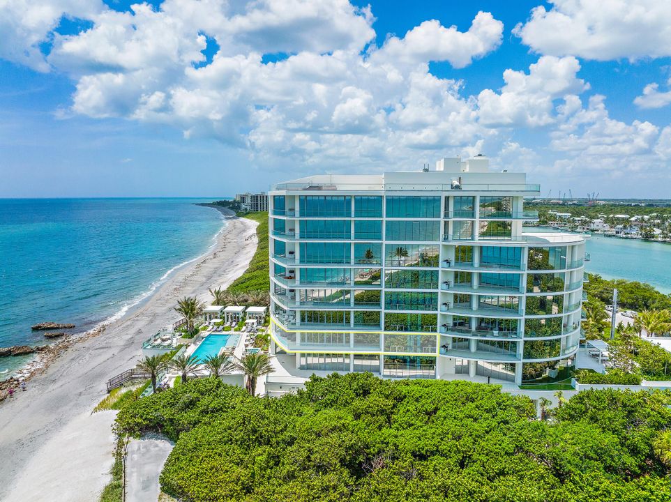 For Sale: $9,250,000 (3 beds, 4 baths, 3940 Square Feet)