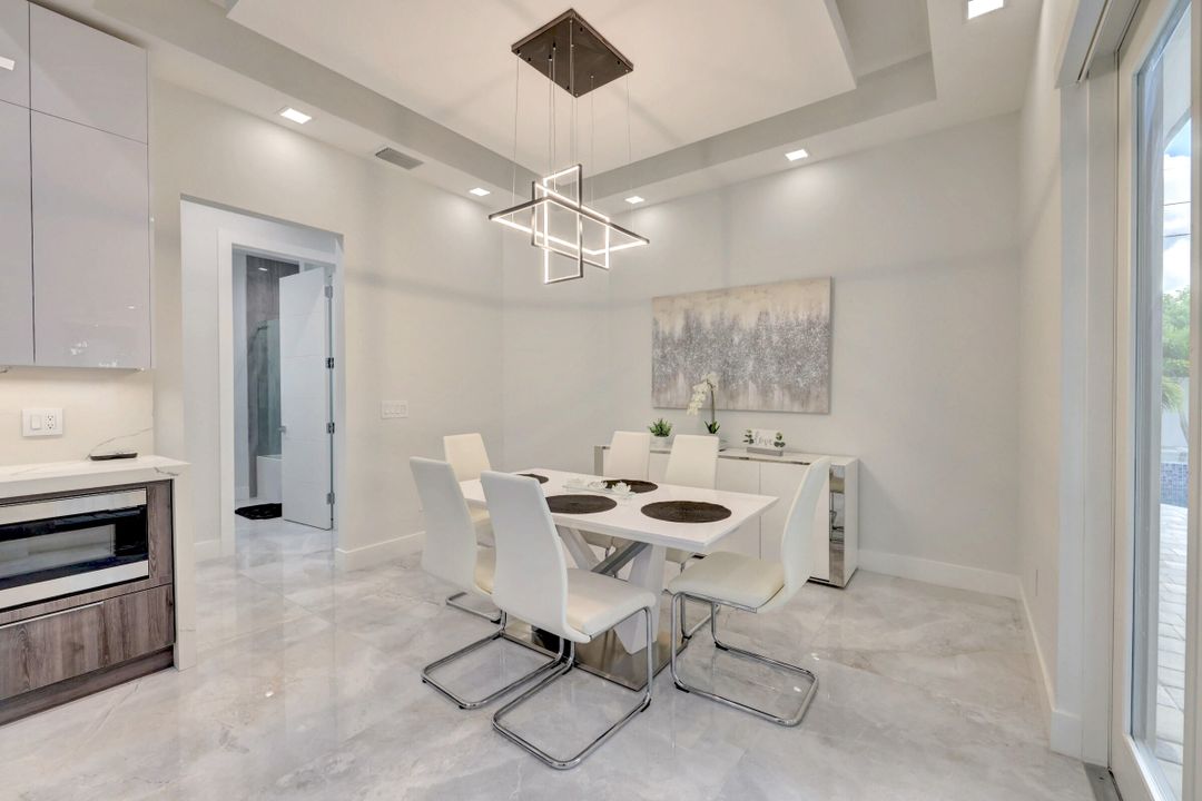 For Sale: $949,000 (4 beds, 4 baths, 2221 Square Feet)