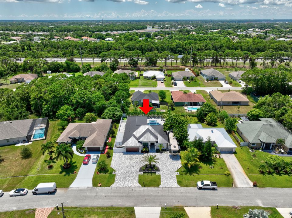 For Sale: $949,000 (4 beds, 4 baths, 2221 Square Feet)