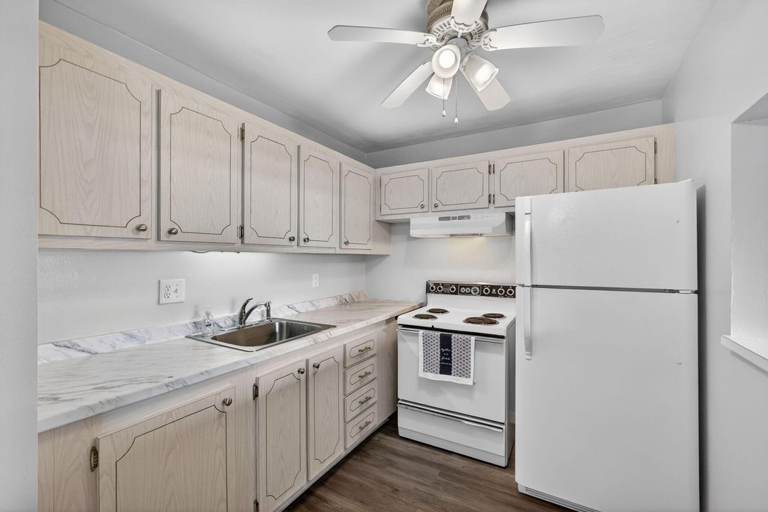 В аренду: $1,575 (1 спален, 1 ванн, 764 Квадратных фут)