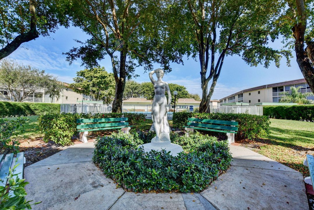 В аренду: $1,575 (1 спален, 1 ванн, 764 Квадратных фут)