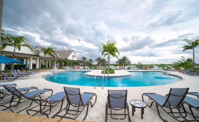 For Sale: $539,900 (3 beds, 2 baths, 1749 Square Feet)