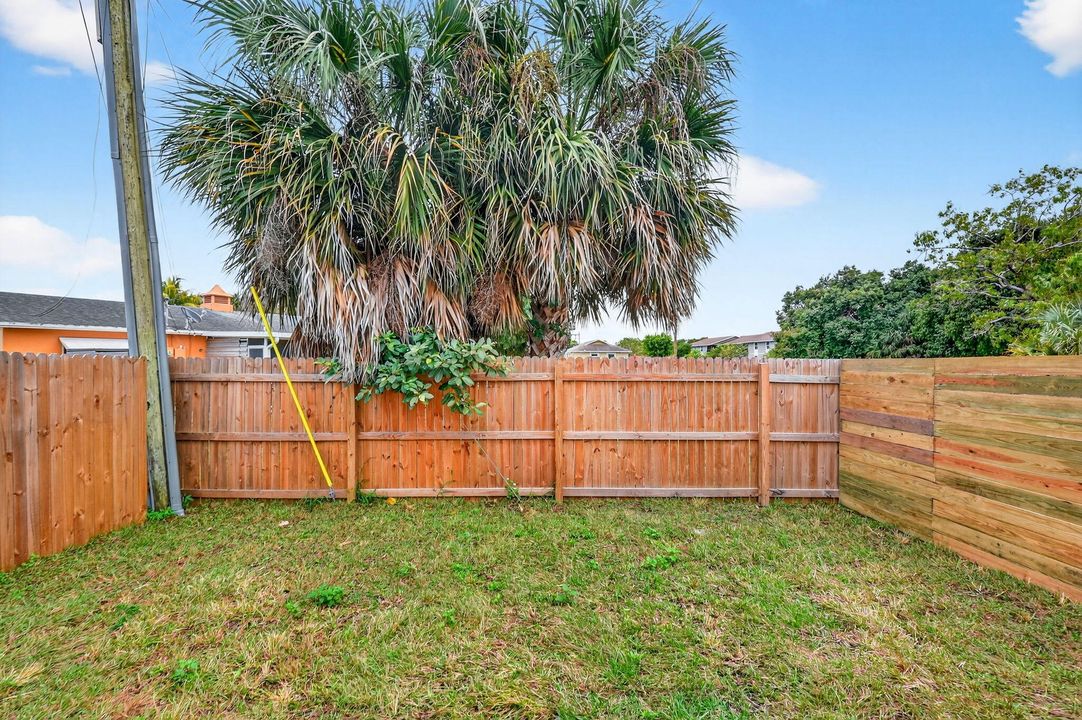 待售: $414,900 (3 贝兹, 2 浴室, 1175 平方英尺)