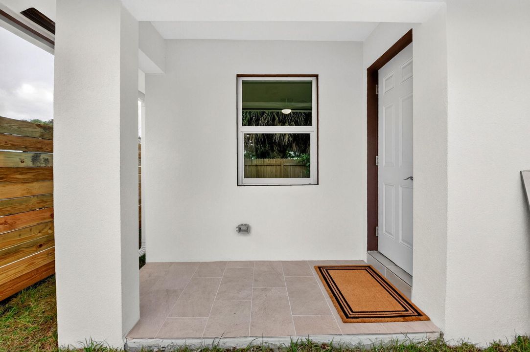 待售: $414,900 (3 贝兹, 2 浴室, 1175 平方英尺)