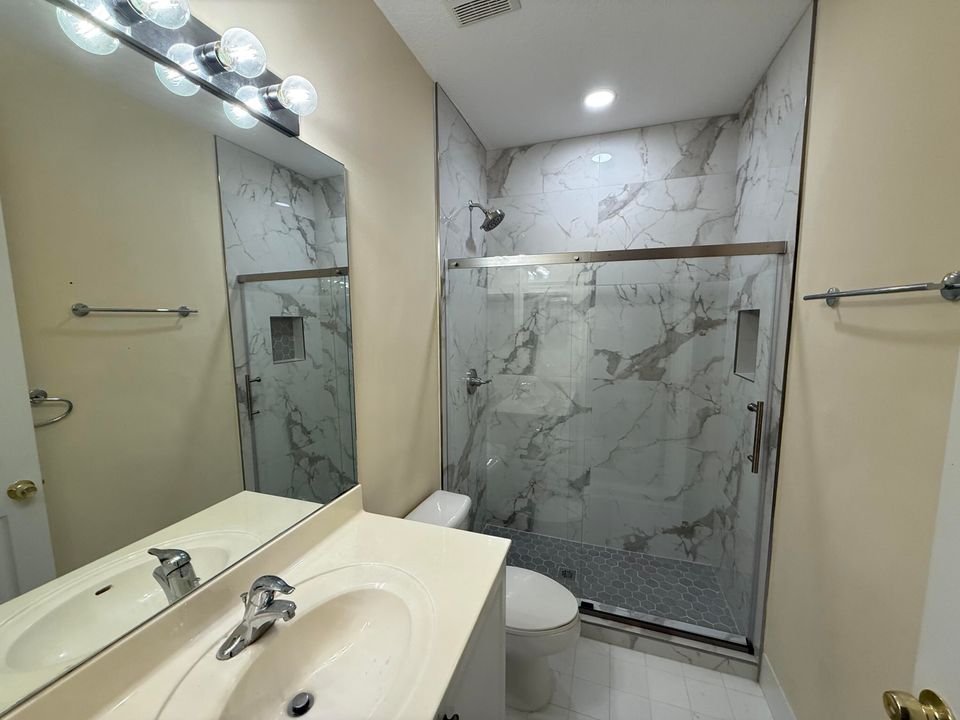 For Rent: $3,700 (4 beds, 3 baths, 1951 Square Feet)