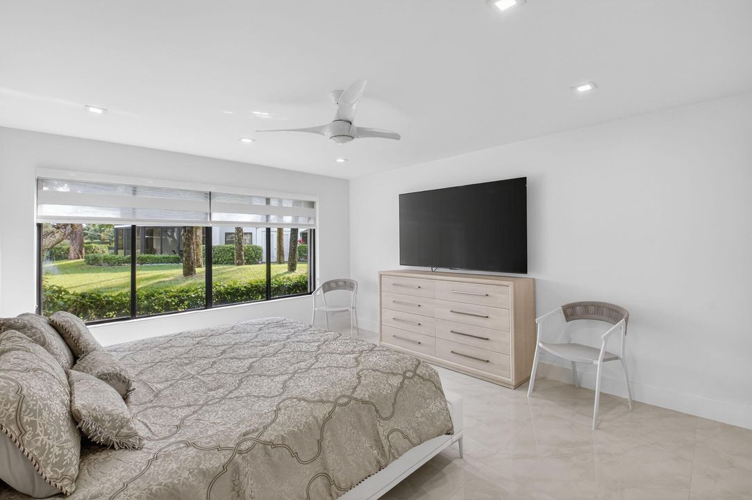 For Rent: $8,500 (2 beds, 2 baths, 1705 Square Feet)