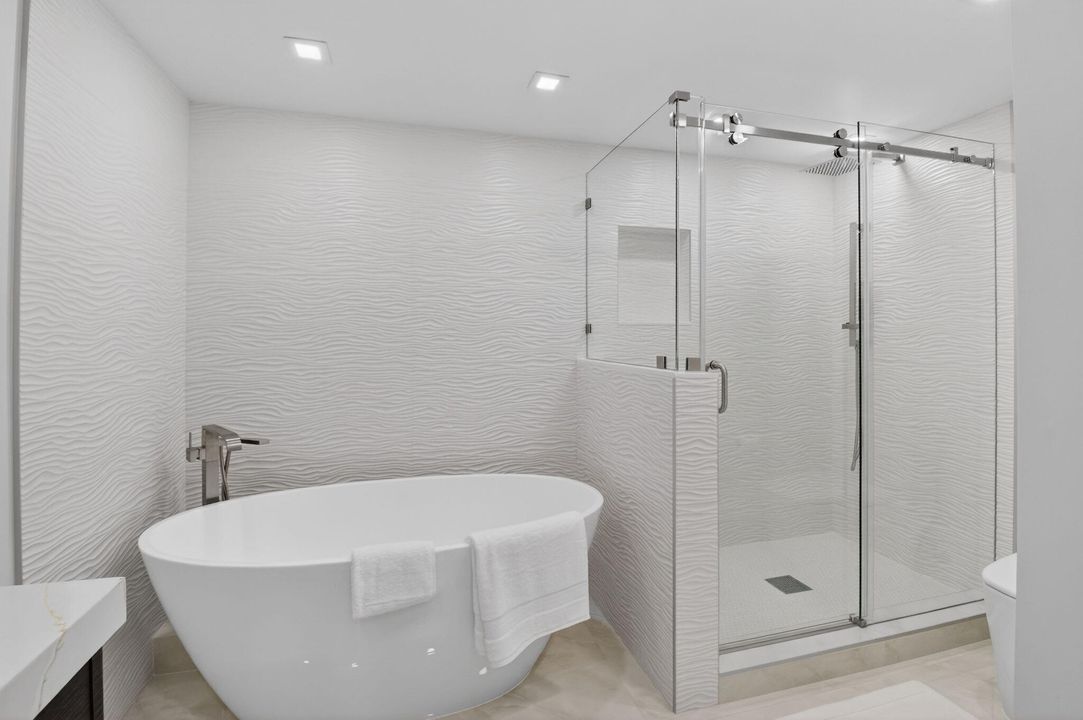 For Rent: $8,500 (2 beds, 2 baths, 1705 Square Feet)