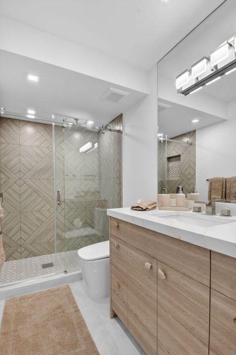 For Rent: $8,500 (2 beds, 2 baths, 1705 Square Feet)