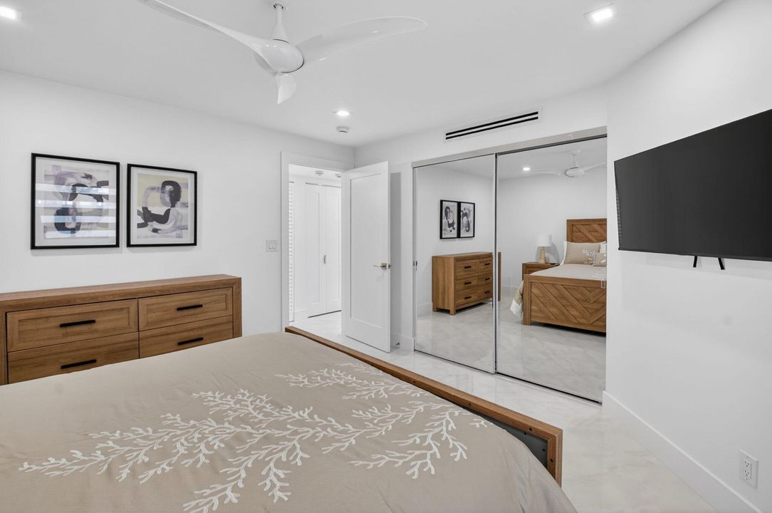 For Rent: $8,500 (2 beds, 2 baths, 1705 Square Feet)