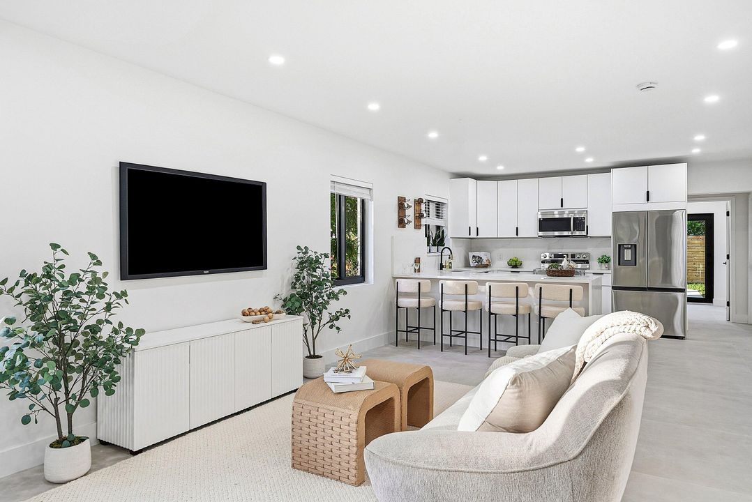 For Sale: $869,000 (2 beds, 2 baths, 1490 Square Feet)