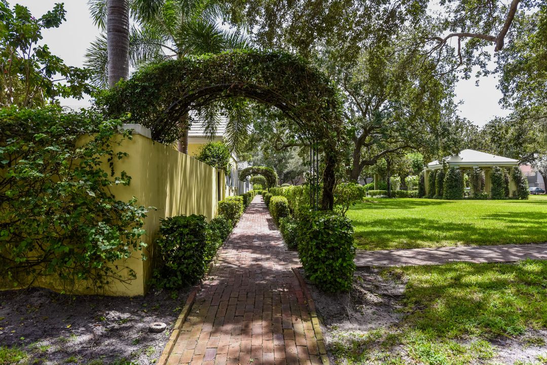 待售: $925,000 (4 贝兹, 3 浴室, 2623 平方英尺)