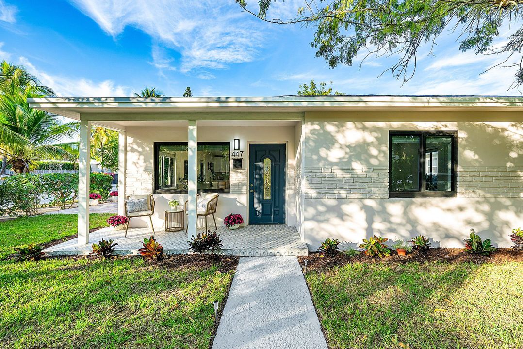 For Sale: $869,000 (2 beds, 2 baths, 1490 Square Feet)