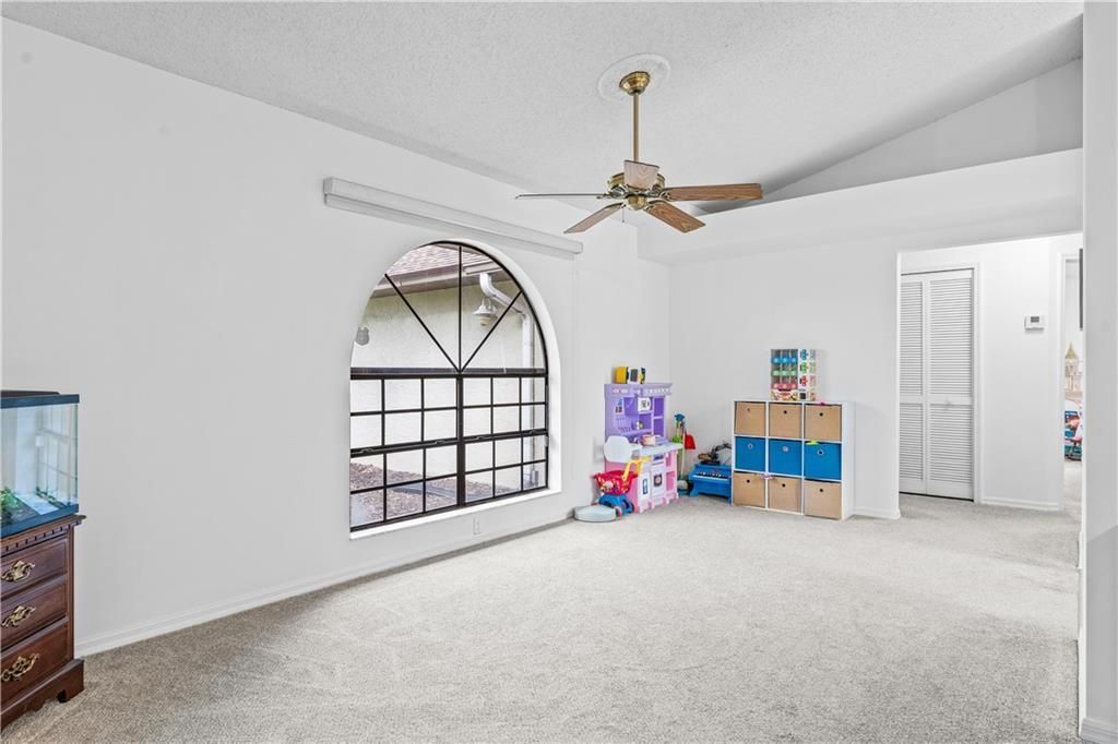 En Venta: $335,000 (3 camas, 2 baños, 1476 Pies cuadrados)