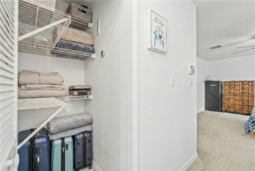 En Venta: $335,000 (3 camas, 2 baños, 1476 Pies cuadrados)