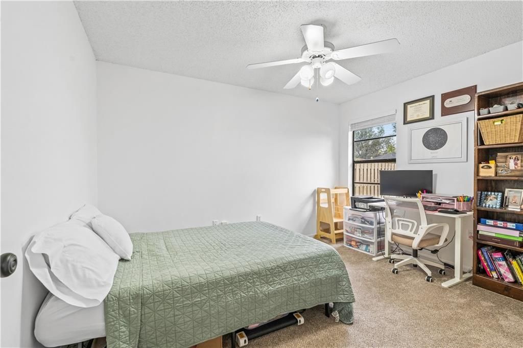 En Venta: $335,000 (3 camas, 2 baños, 1476 Pies cuadrados)