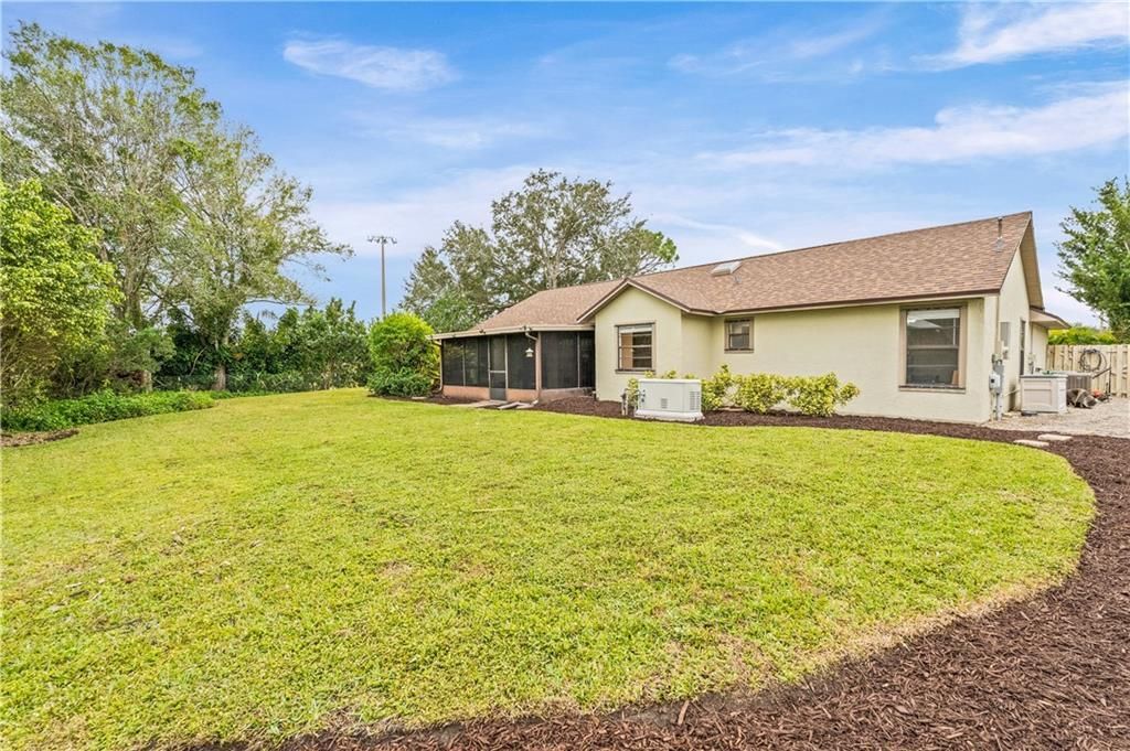 En Venta: $335,000 (3 camas, 2 baños, 1476 Pies cuadrados)