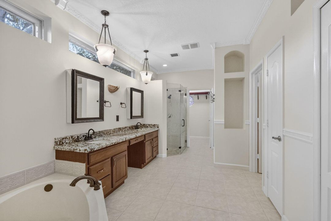 For Sale: $830,000 (4 beds, 4 baths, 3001 Square Feet)