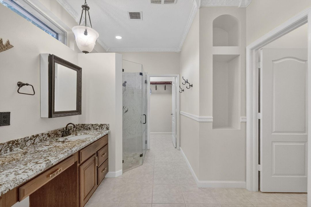 For Sale: $830,000 (4 beds, 4 baths, 3001 Square Feet)