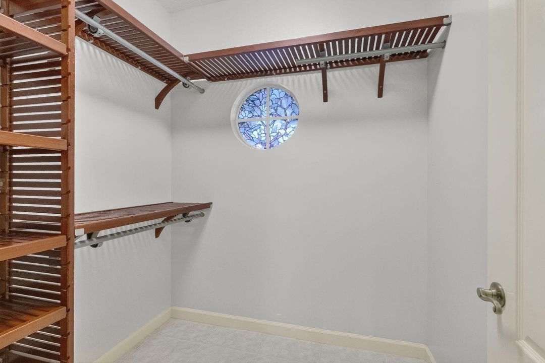 For Sale: $830,000 (4 beds, 4 baths, 3001 Square Feet)