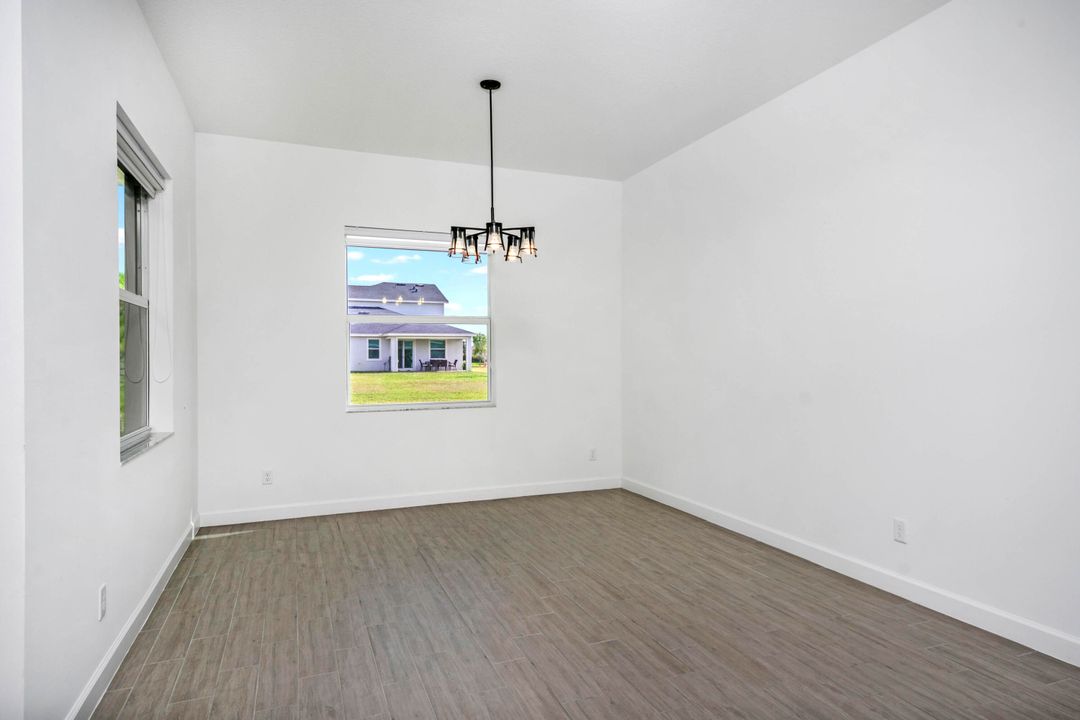 For Sale: $689,999 (3 beds, 3 baths, 2629 Square Feet)