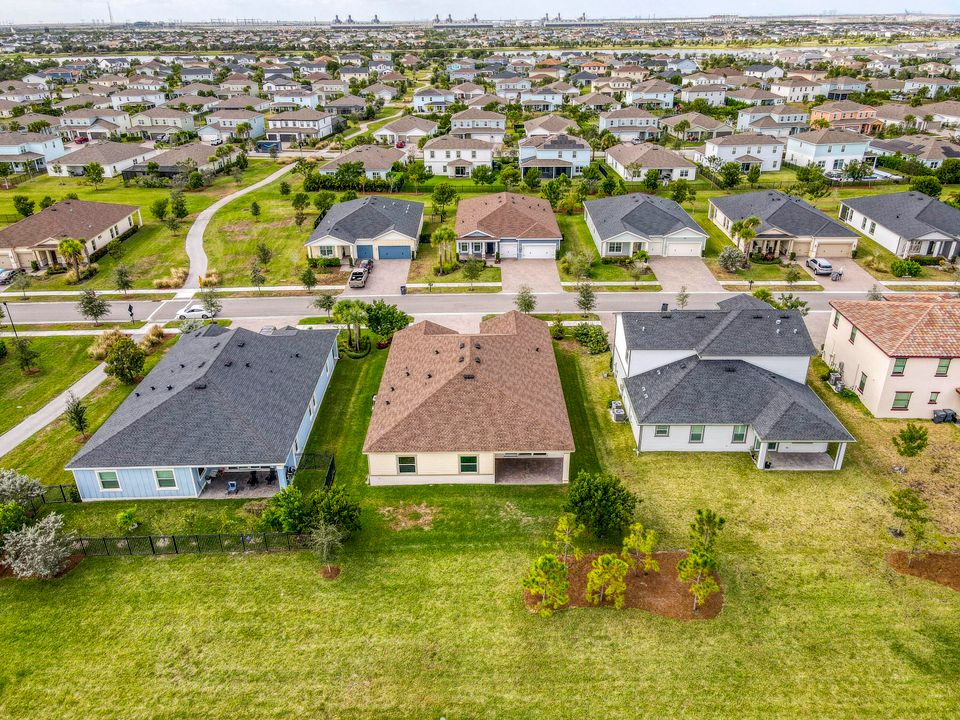 For Sale: $689,999 (3 beds, 3 baths, 2629 Square Feet)