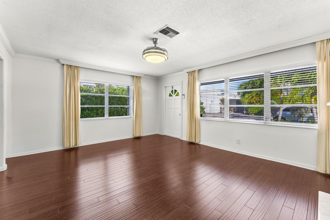 En Venta: $1,595,000 (4 camas, 4 baños, 2008 Pies cuadrados)